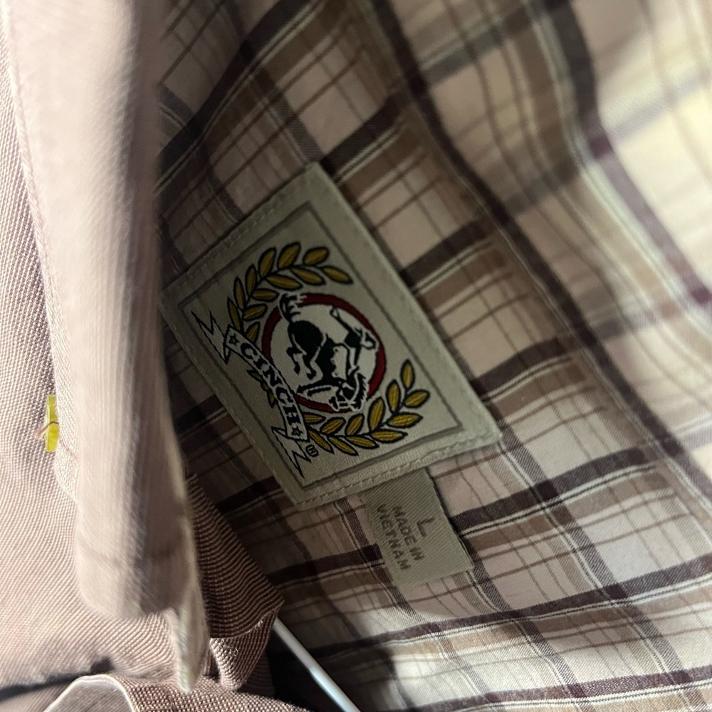Cinch button down - Picture 5 of 6